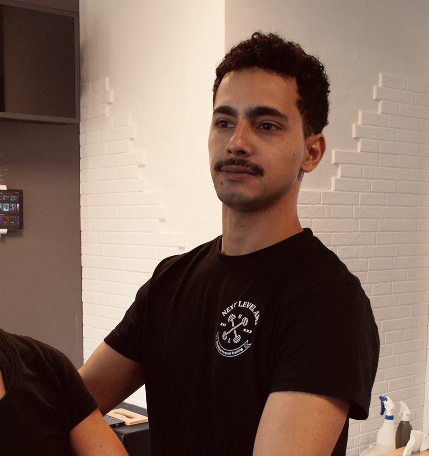 Igor instructor reformer Pilates group class at Next Level personal training in Amstelveen