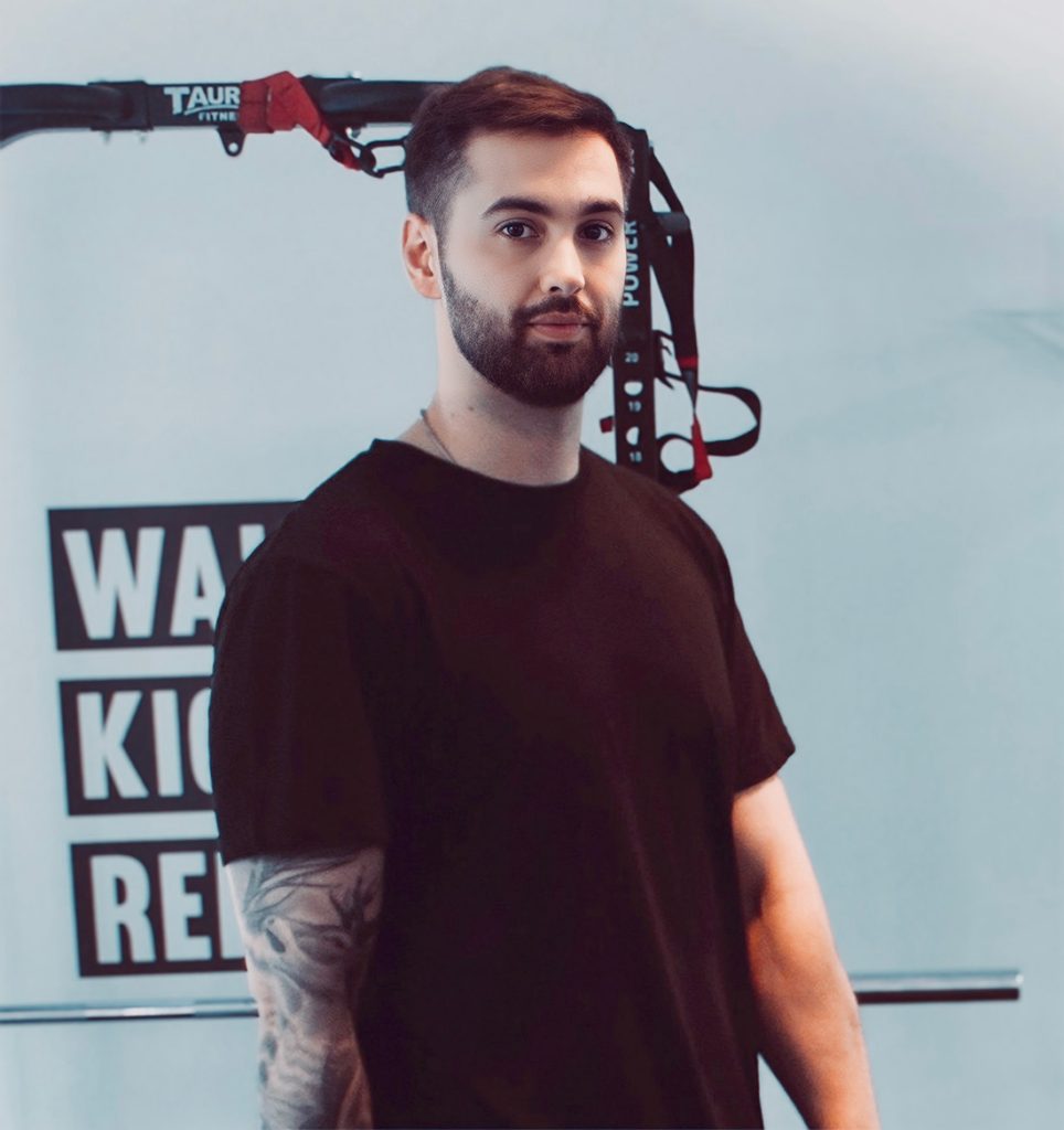 Alfonso strength personal trainer group class bootcamp strength and cardio weight lifting at Next Level Personal Training Amstelveen